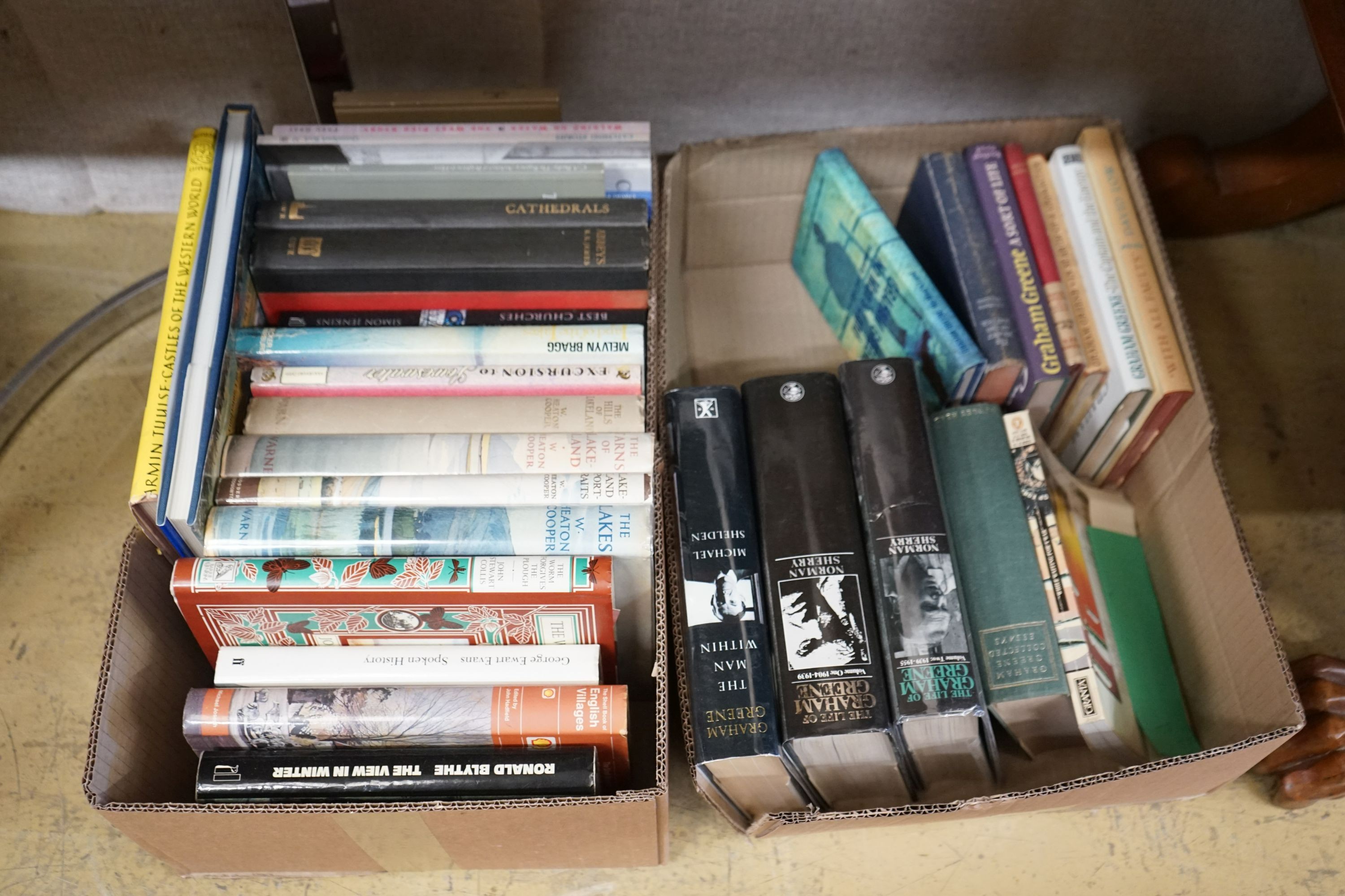 Four boxes of assorted books, mainly Arts and Design